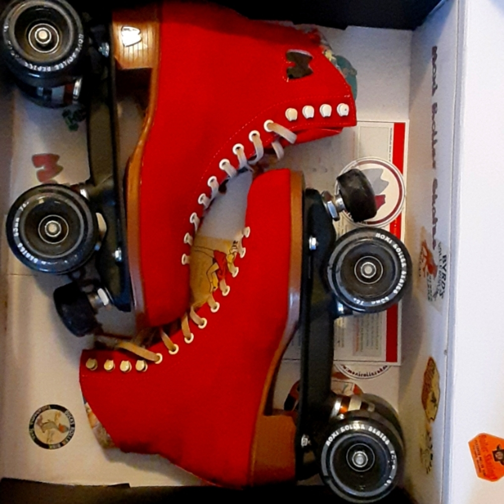 Moxi roller skates , vibrant red